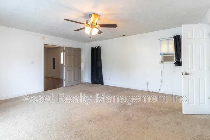 2821 Vicksburg Lane property image