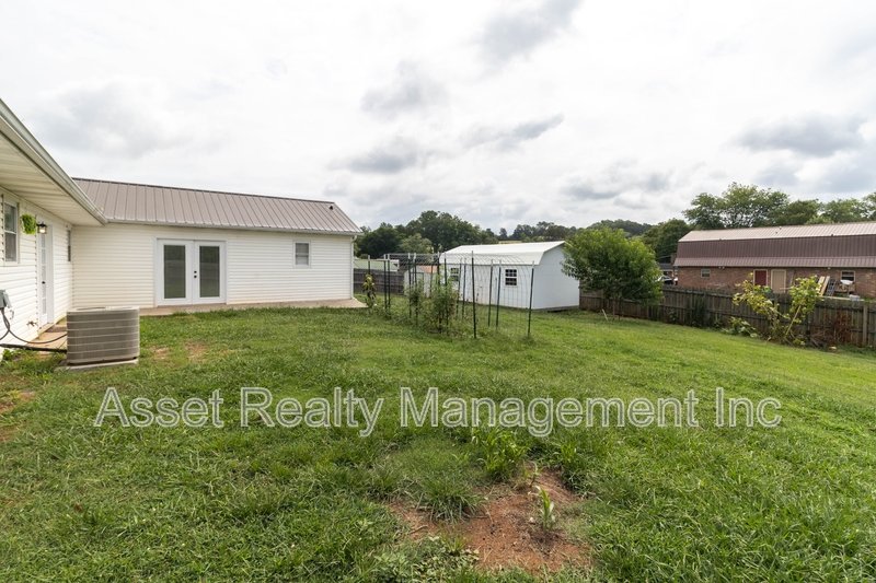 2821 Vicksburg Lane property image