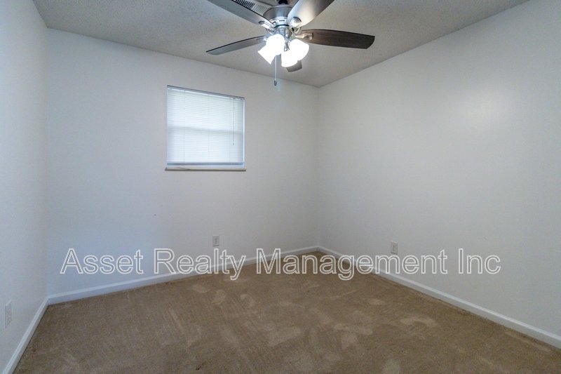 2821 Vicksburg Lane property image