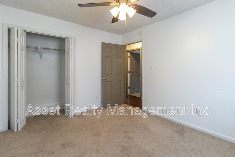 2821 Vicksburg Lane property image