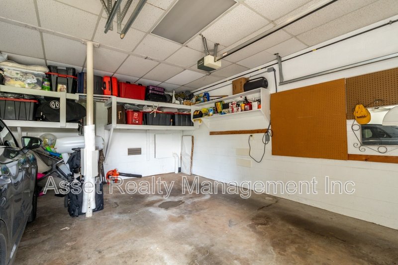 1960 Cherokee Bluff Drive property image