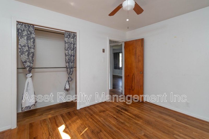 706 Dutch Valley Drive Northeast - 1 property image
