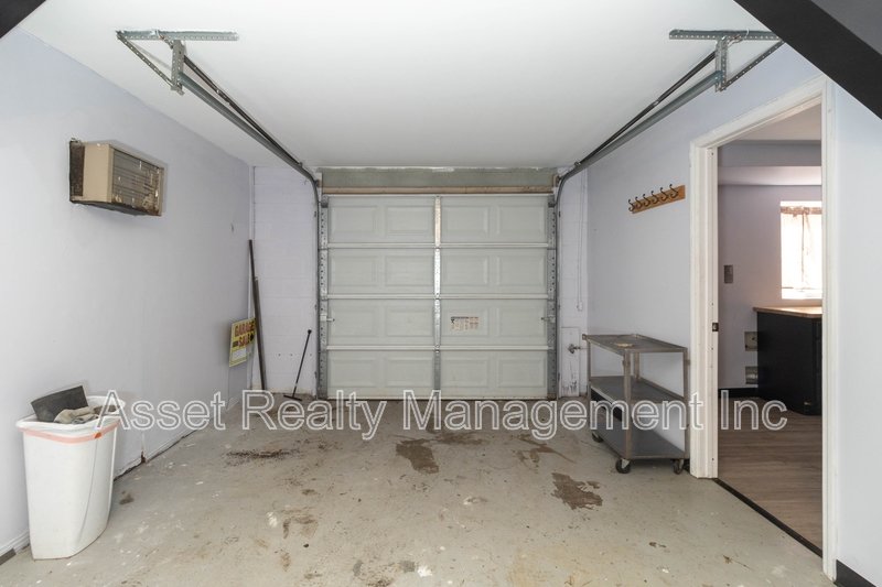 706 Dutch Valley Drive Northeast - 1 property image