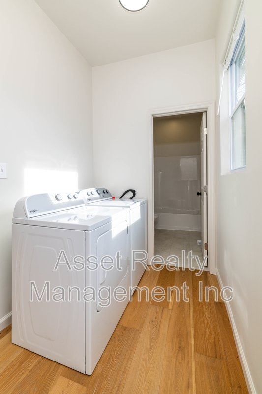 1422 Beaumont Avenue property image