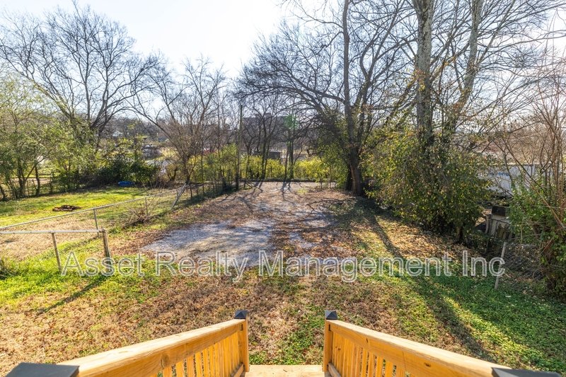 1422 Beaumont Avenue property image