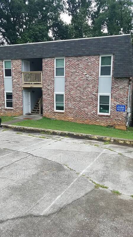 2817 Colt Dr - 1 property image