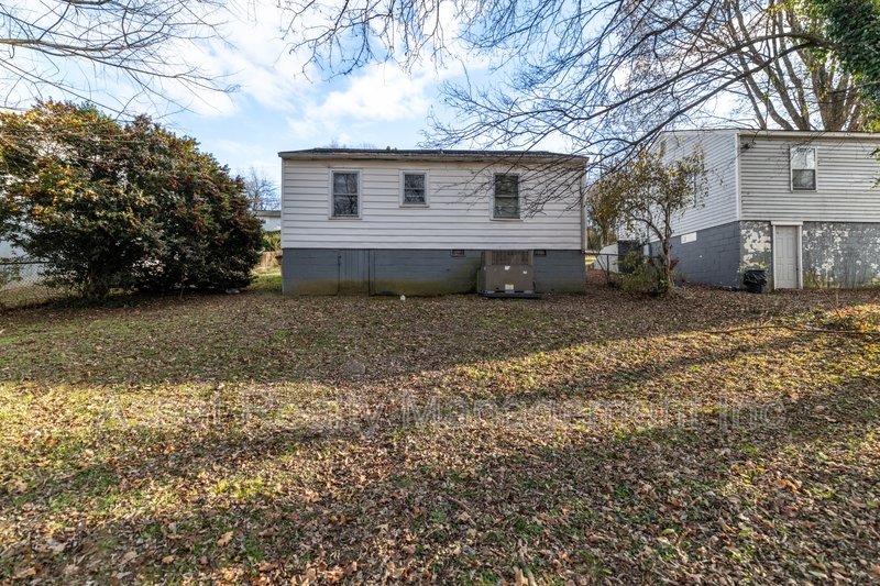 3821 Selma Ave property image