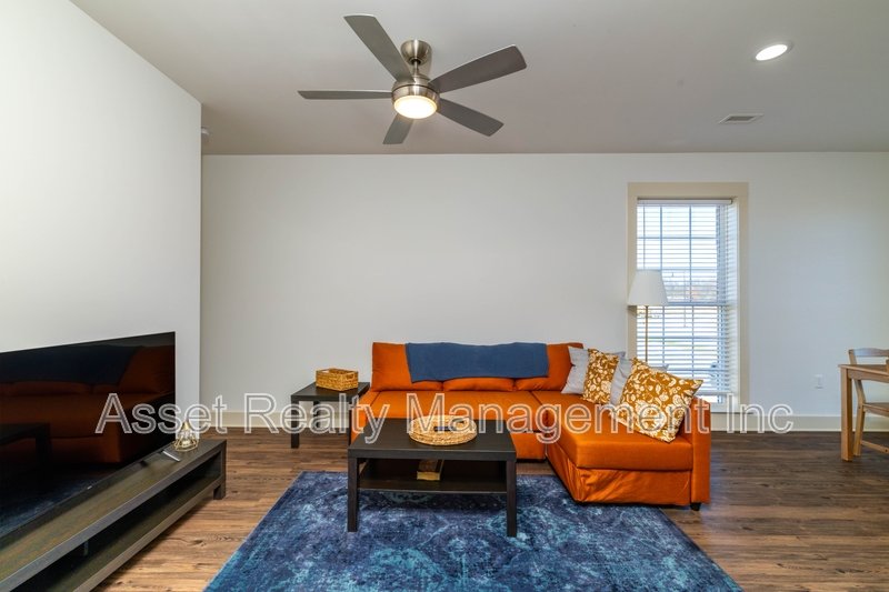 1110 Franck Street - 204 property image