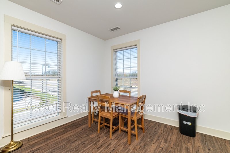 1110 Franck Street - 204 property image