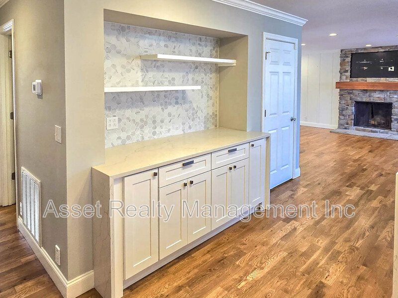 12469 Daisywood Drive property image