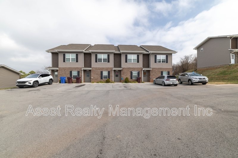 924 Warrior Hill Drive - 1 property image