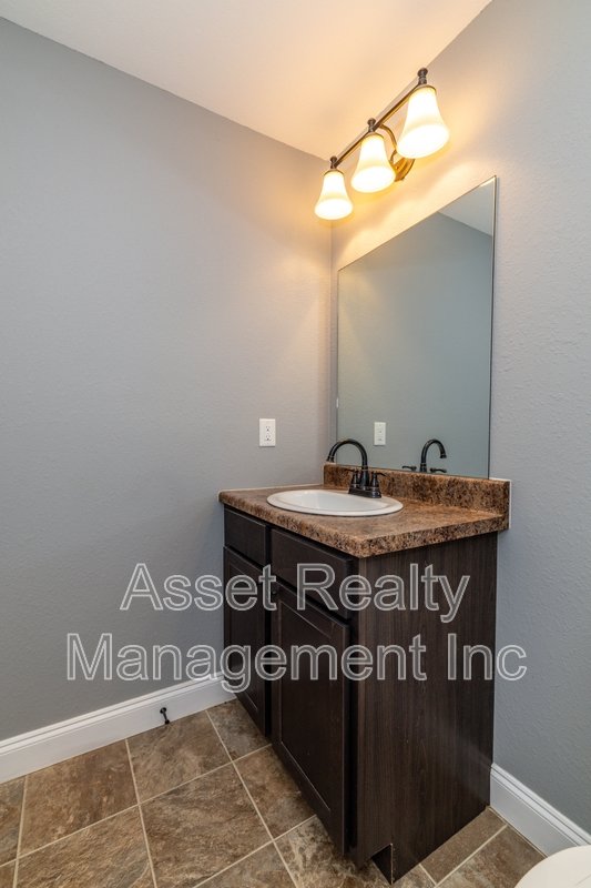 924 Warrior Hill Drive - 1 property image