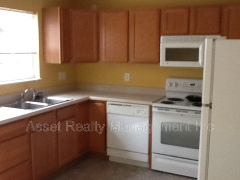 1667 Maple View Way property image