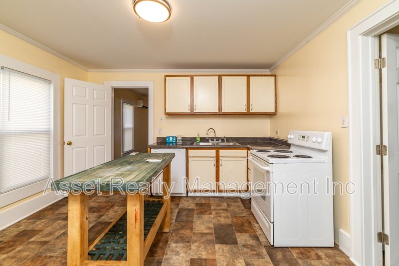 1443 North 4th Avenue property image