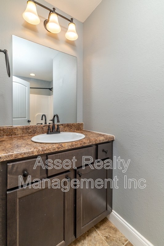 924 Warrior Hill Drive - 1 property image