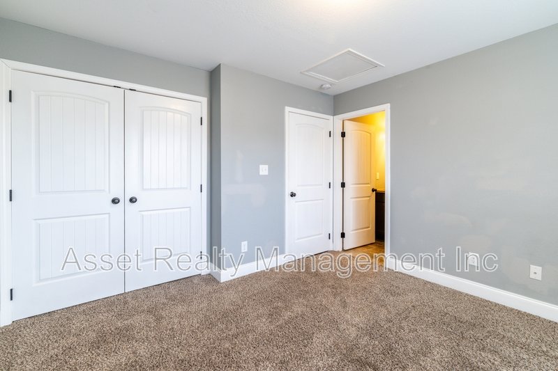 924 Warrior Hill Drive - 1 property image