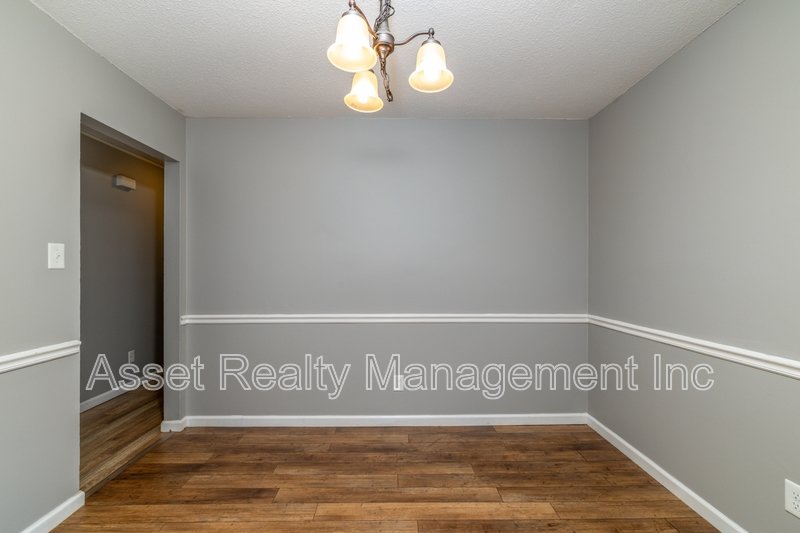 5601 Ludbury Lane property image