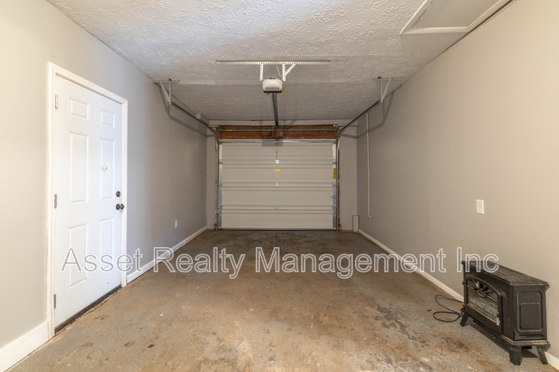 5601 Ludbury Lane property image