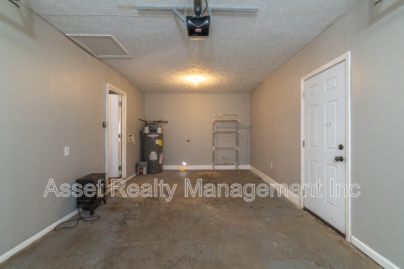 5601 Ludbury Lane property image