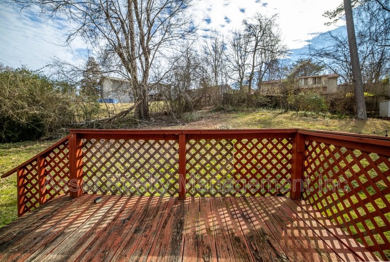 5601 Ludbury Lane property image