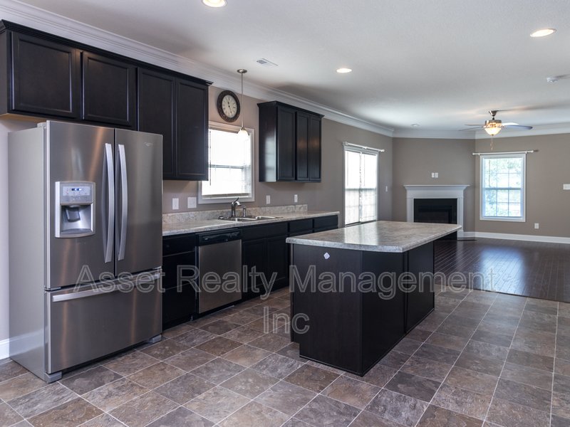 509 Broadberry Avenue property image