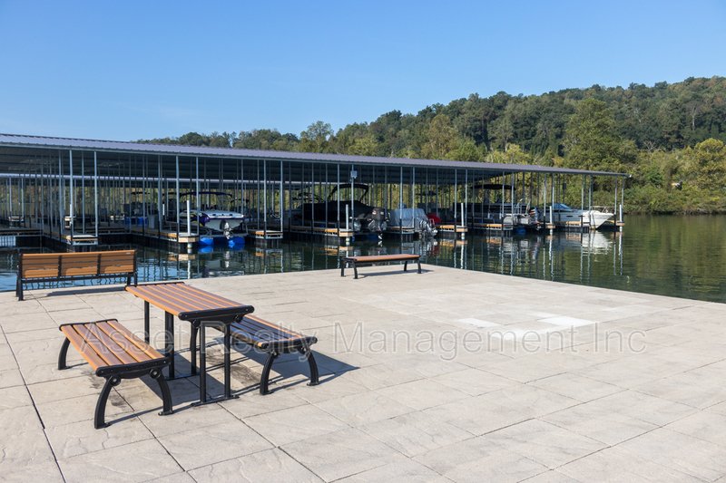 509 Broadberry Avenue property image