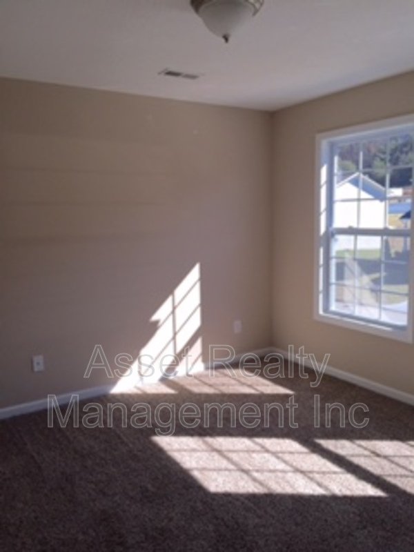 5909 Apple Valley Drive property image