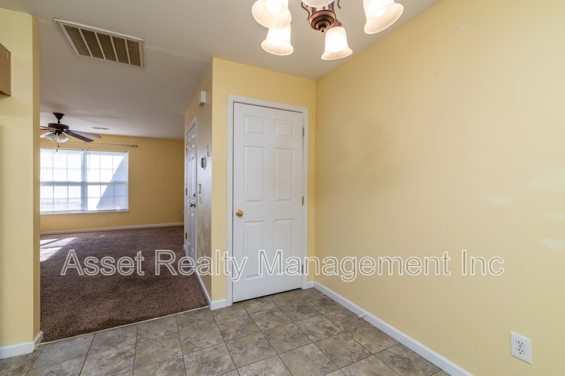 1667 Maple View Way property image