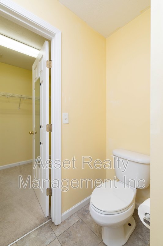 1667 Maple View Way property image