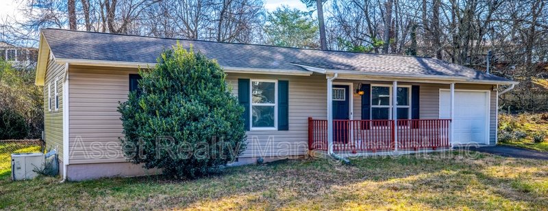 5601 Ludbury Lane property image