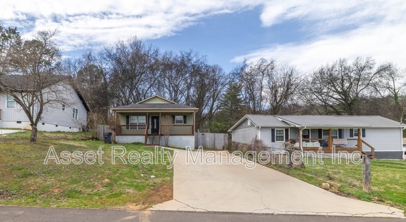 2013 Paris Road property image