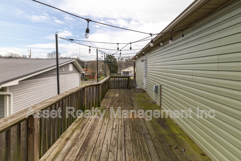 2013 Paris Road property image