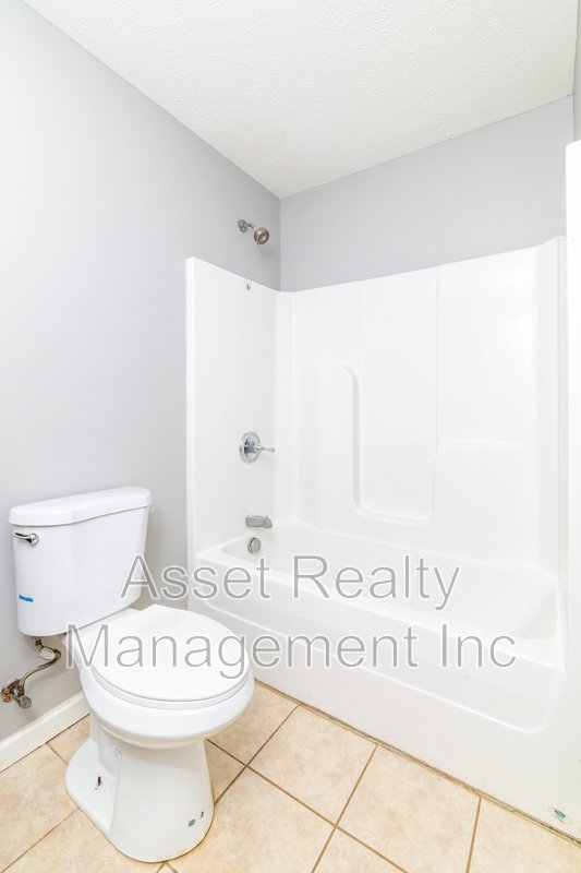 2013 Paris Road property image