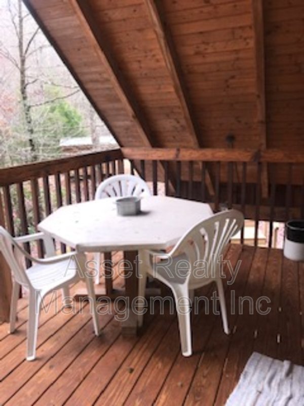 1003 Old Cades Cove Road property image