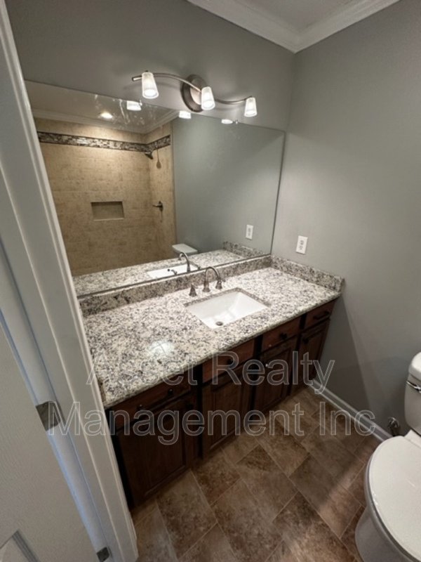 2208 Sanderson Road property image