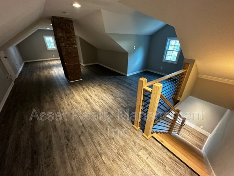 2208 Sanderson Road property image