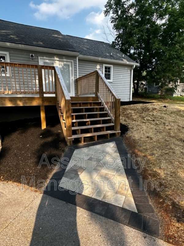 2208 Sanderson Road property image