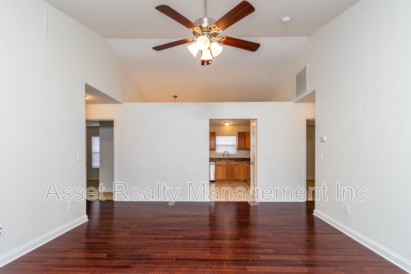 624 Drakewood Road property image
