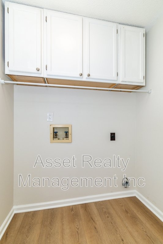 1035 Nod St property image