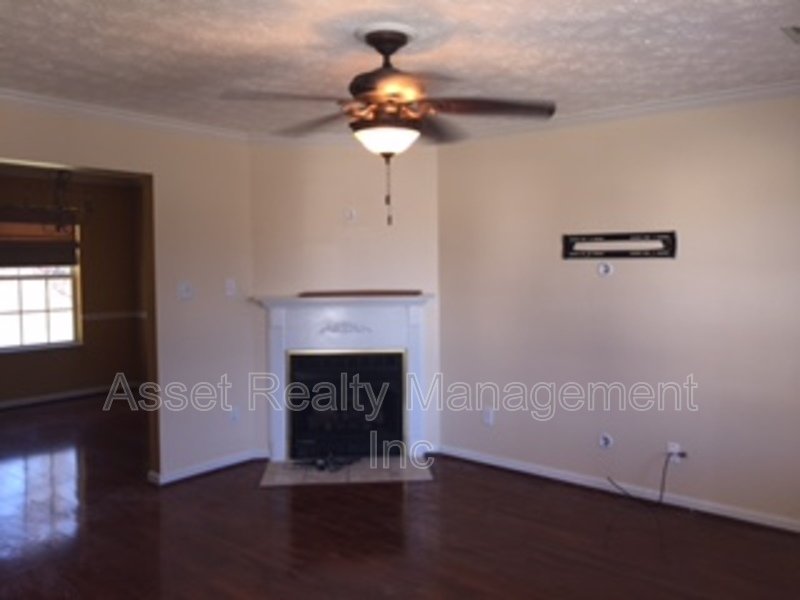 8212 Tangle Grove Lane property image