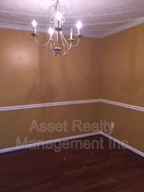 8212 Tangle Grove Lane property image