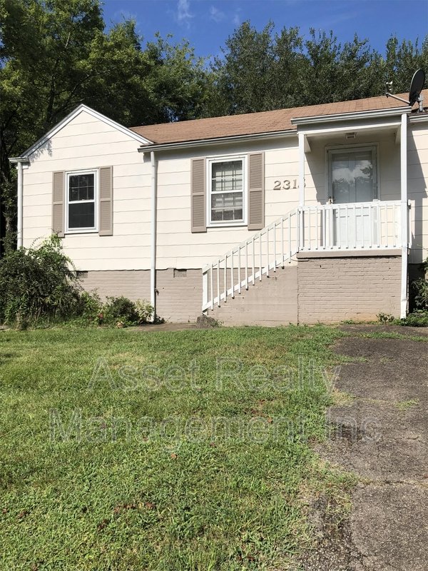 2315 Greenfield Ln property image