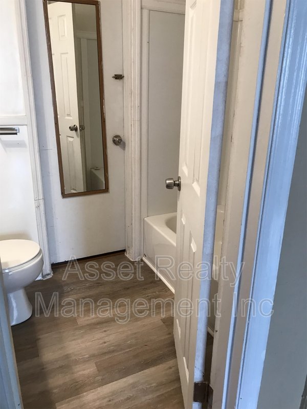 2315 Greenfield Ln property image