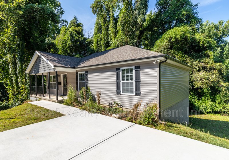 112 Walnut Lane property image