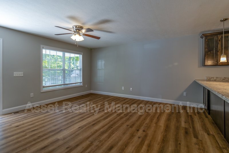 112 Walnut Lane property image