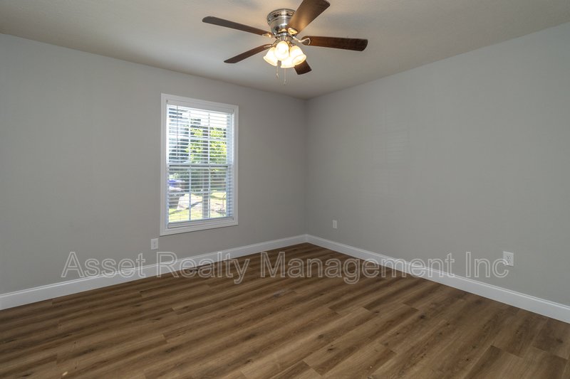 112 Walnut Lane property image