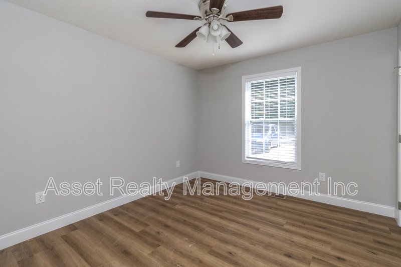 112 Walnut Lane property image