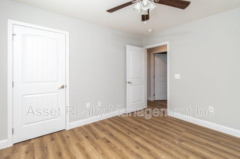 112 Walnut Lane property image