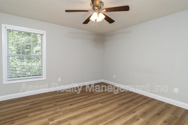 112 Walnut Lane property image
