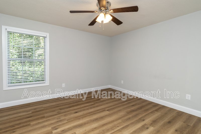 112 Walnut Lane property image